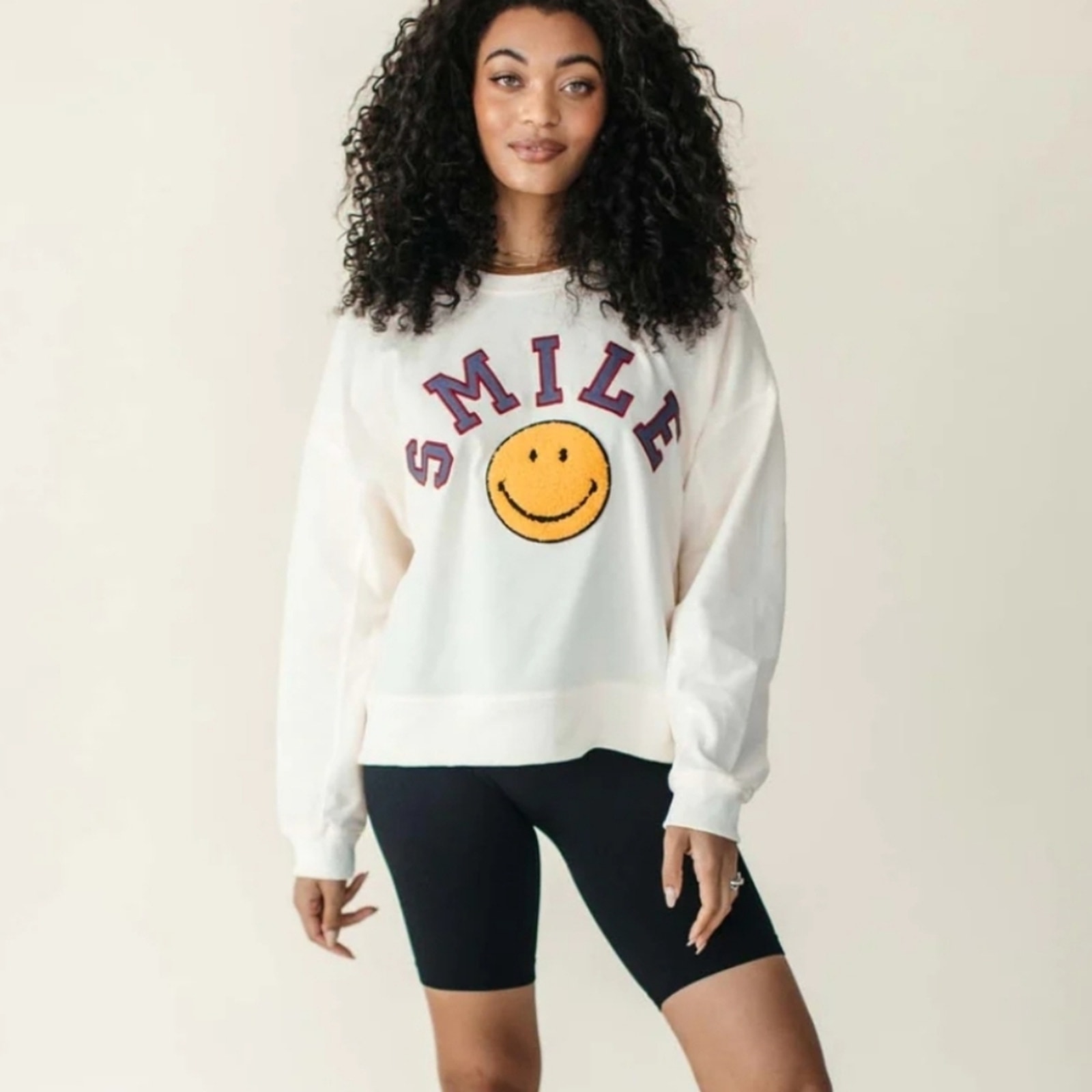 Baevely By WellMade Smile Sweatshirt Women Size Small Cream Smiley Face